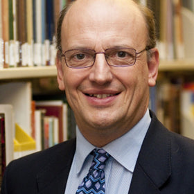 Dr Peter Walker